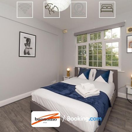 Two Bedroom Apartment By Buonomo Stays Short Lets & Serviced Accommodation With Balcony London Exteriör bild