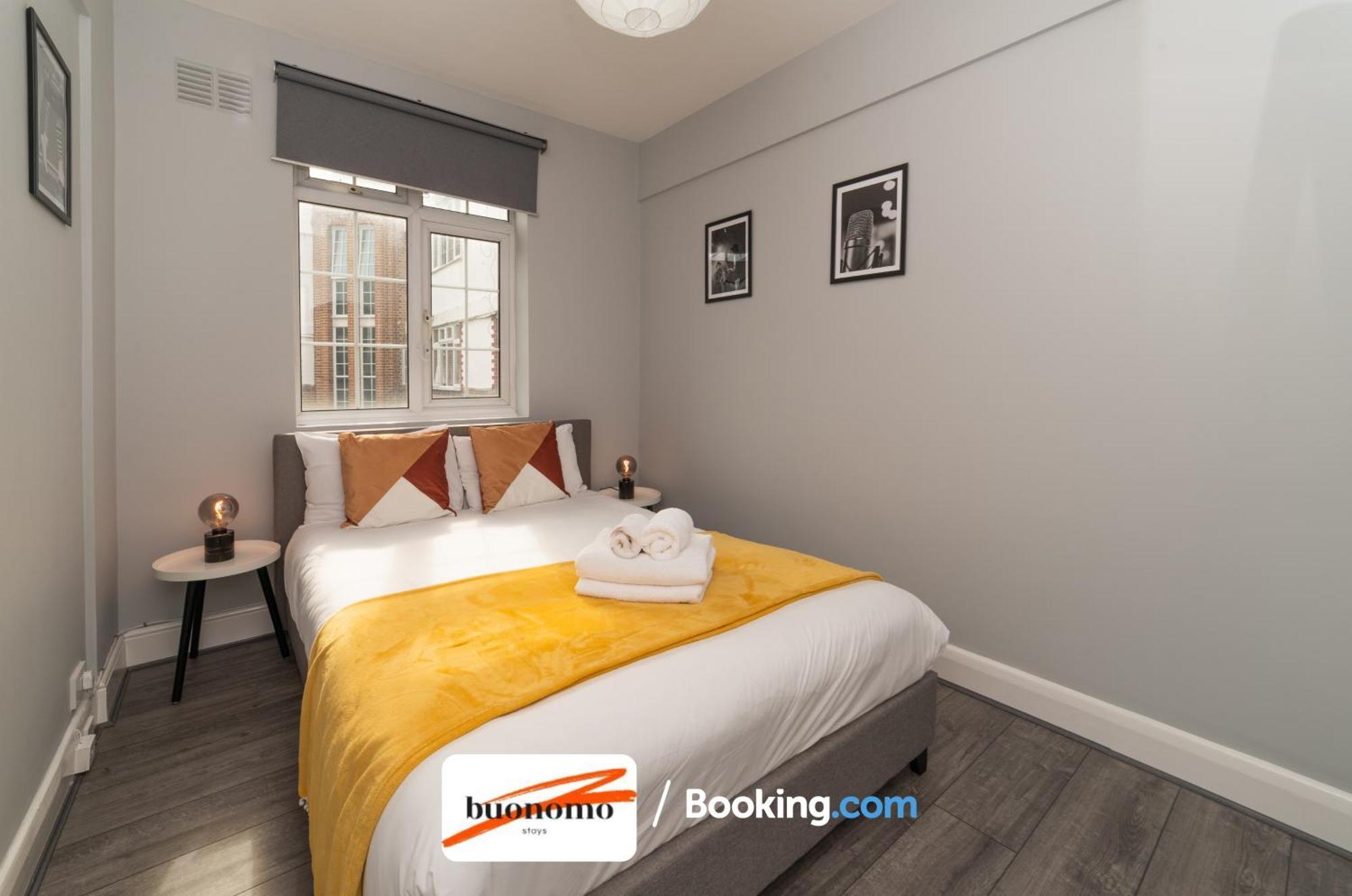 Two Bedroom Apartment By Buonomo Stays Short Lets & Serviced Accommodation With Balcony London Exteriör bild