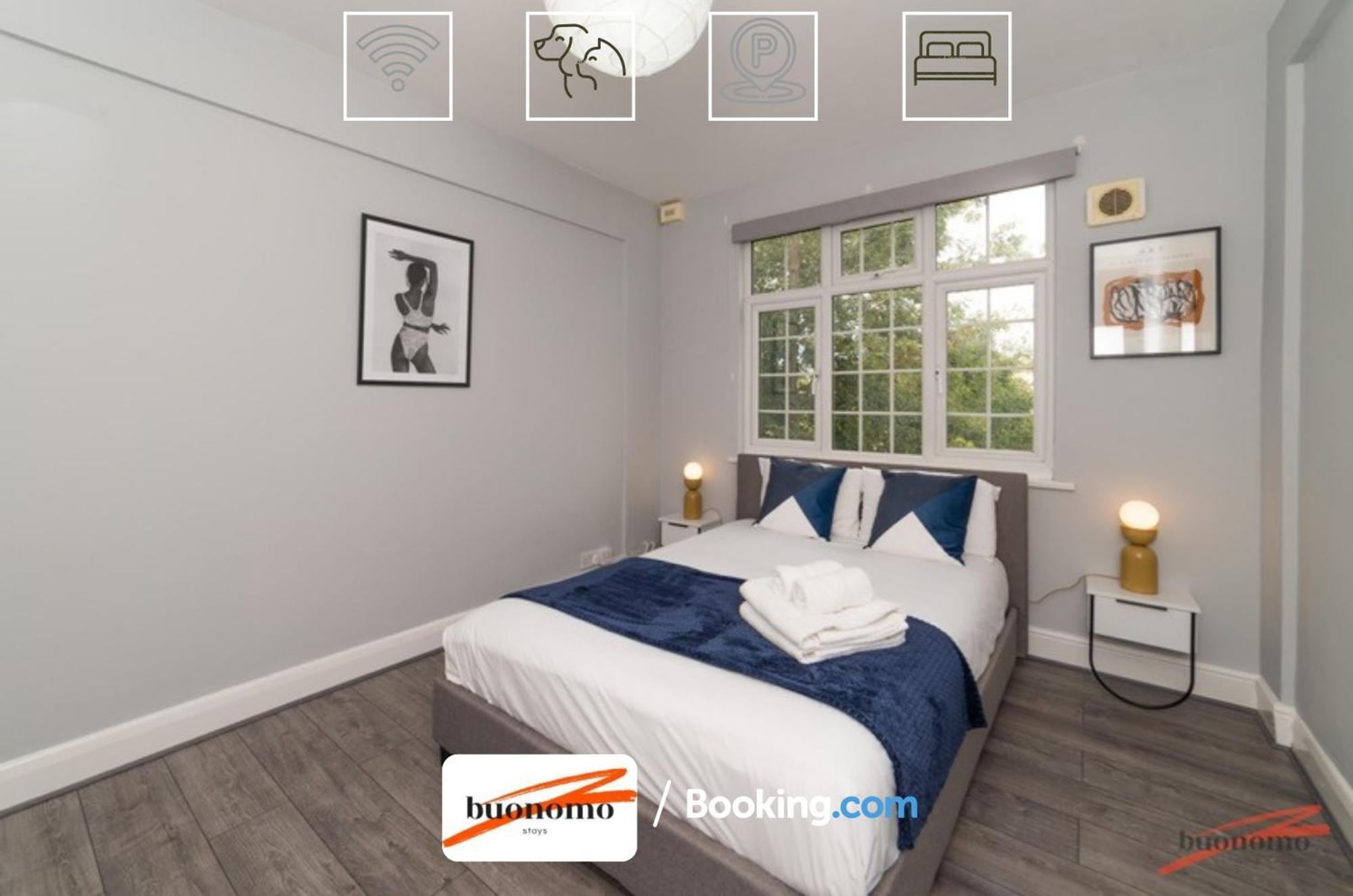 Two Bedroom Apartment By Buonomo Stays Short Lets & Serviced Accommodation With Balcony London Exteriör bild